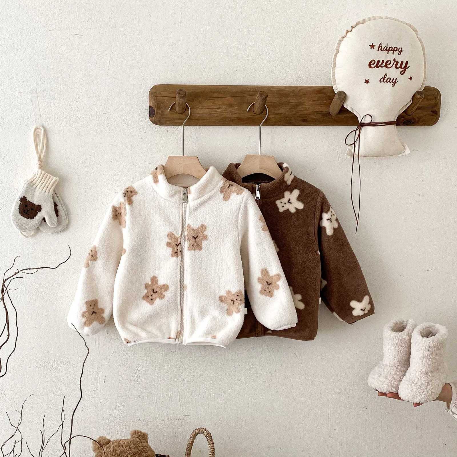 Vêtements d'extérieur marron Vêtements pour tout-petits 2025 Automne Hiver Plus Manteaux Belle Petit Ours Veste à manches longues Filles Bébé Vêt