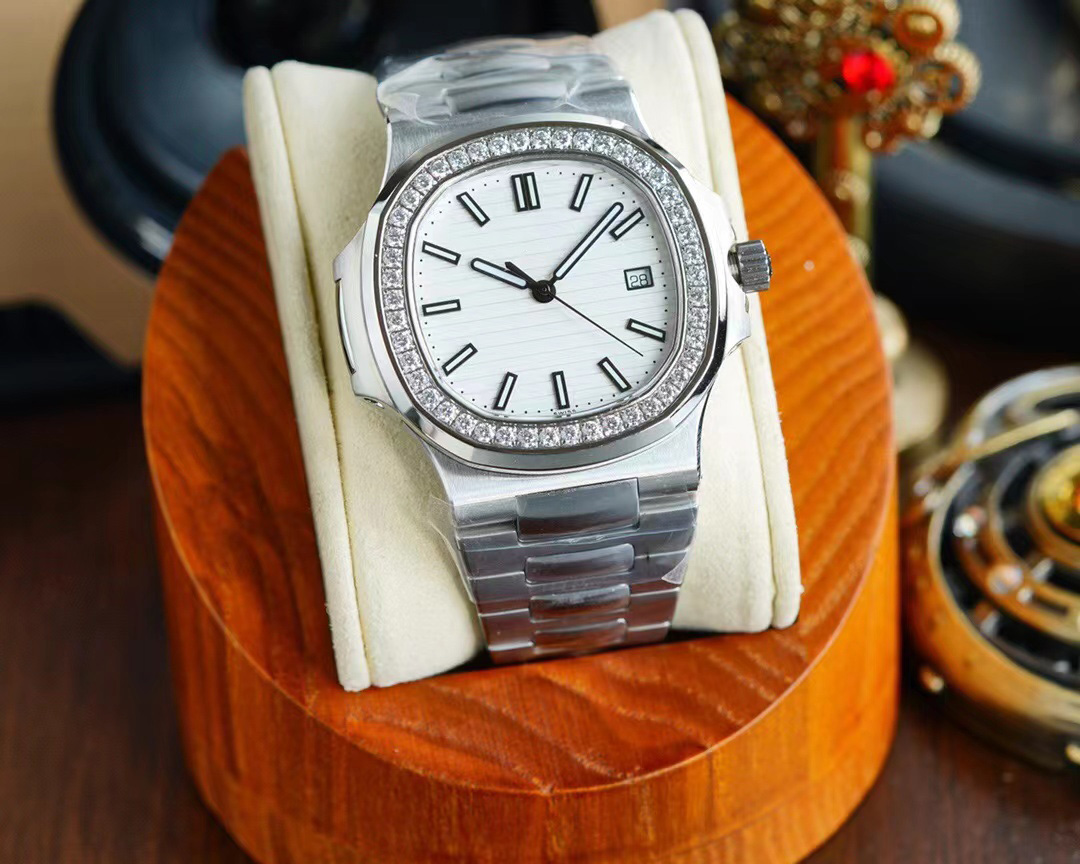 Fashionable men's watch, automatic mechanical designer watch, stainless steel material, sapphire glass, waterproof, suitable for dating and gif