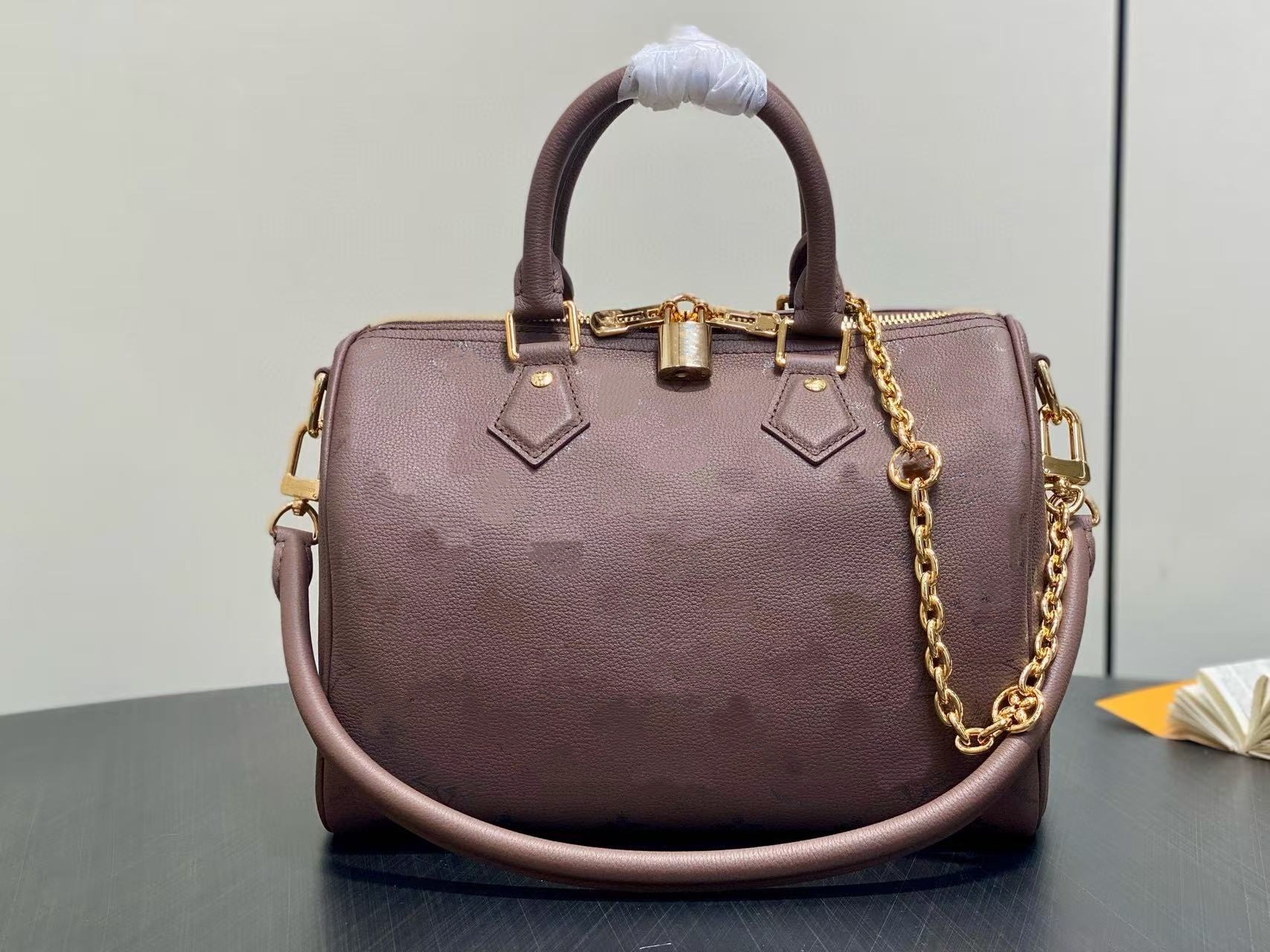 Top new women's handbag shoulder bag pillow bag wine red black white solid color cowhide letter print m26690 m26691 m26486