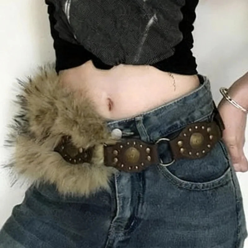 Ceinture Punk en fausse fourrure pour femmes Y2K, ceinture en peluche esthétique avec Rivets métalliques, chaîne de taille Punk gothique 251126