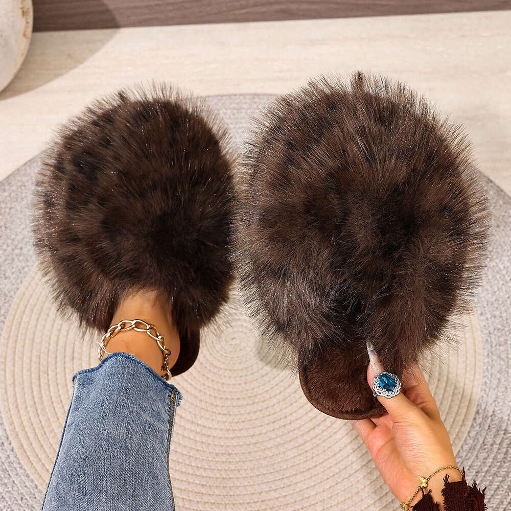 Girls' Cute Plush Slippers, Fashionable Warm Home Shoes, Non-Slip Thick Sole Cat-Feeling Cotton Slippers, New Style