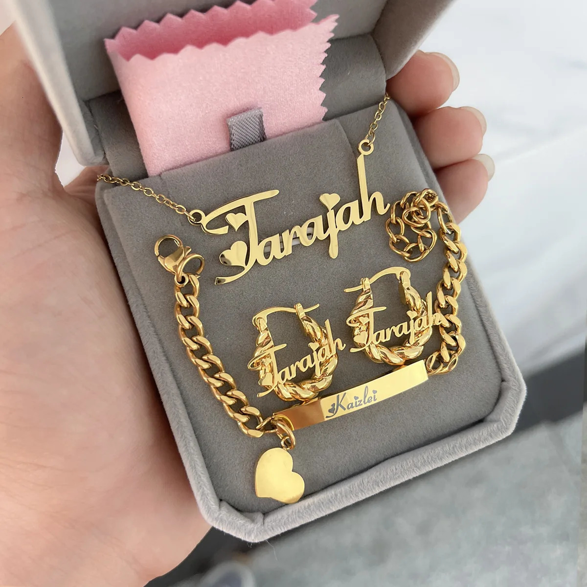 Ensemble de collier avec nom personnalisé pour enfants, Bracelet avec lettres personnalisées, Mini boucles d'oreilles en acier inoxydable, cadeau