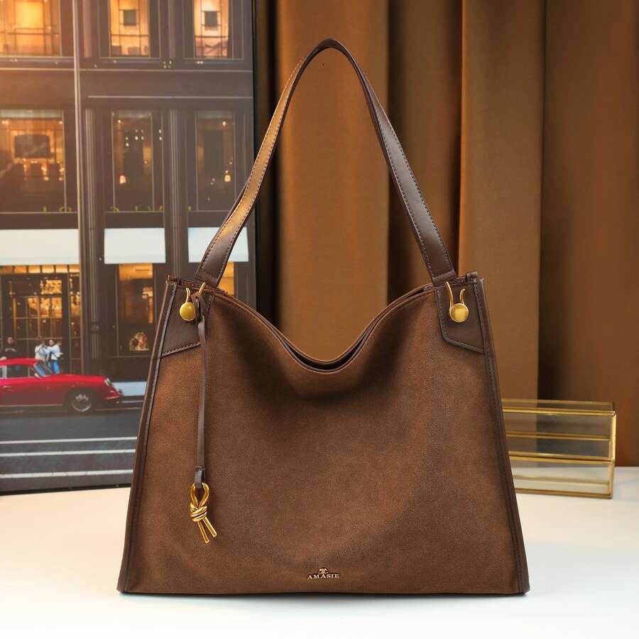 Designer Bag Vintage Suede Tote 2025 New High-End Fashion Versatile Outdoor Shoulder Large Capacity Bag