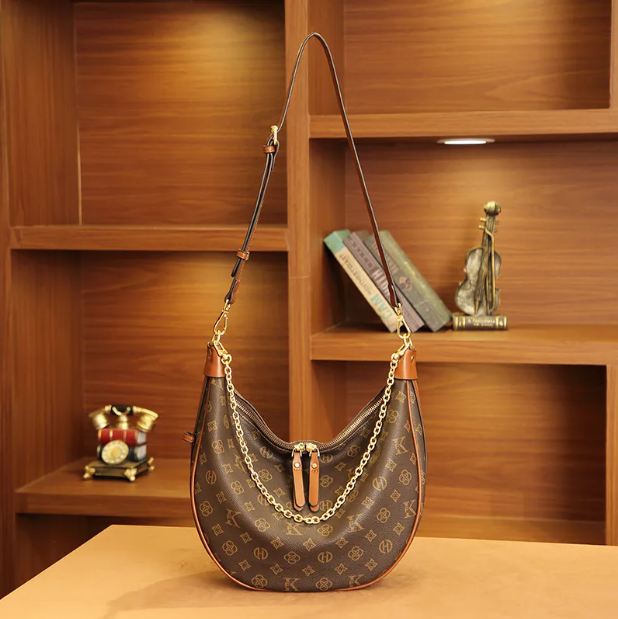 2026 MKF designer bag free shipping Light luxury high-quality classic printed retro shoulder bag fashionable and versatile large capacity womens cro