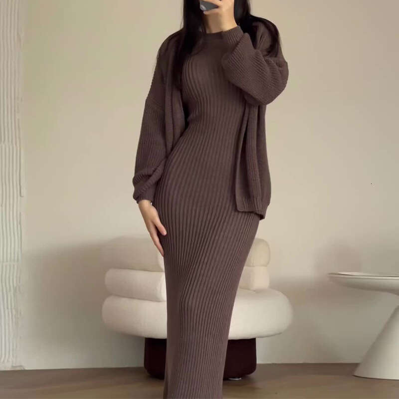 Automne hiver nouveau européen américain couleur unie coupe ajustée Base pull Cardigan robe deux pièces ensemble B5