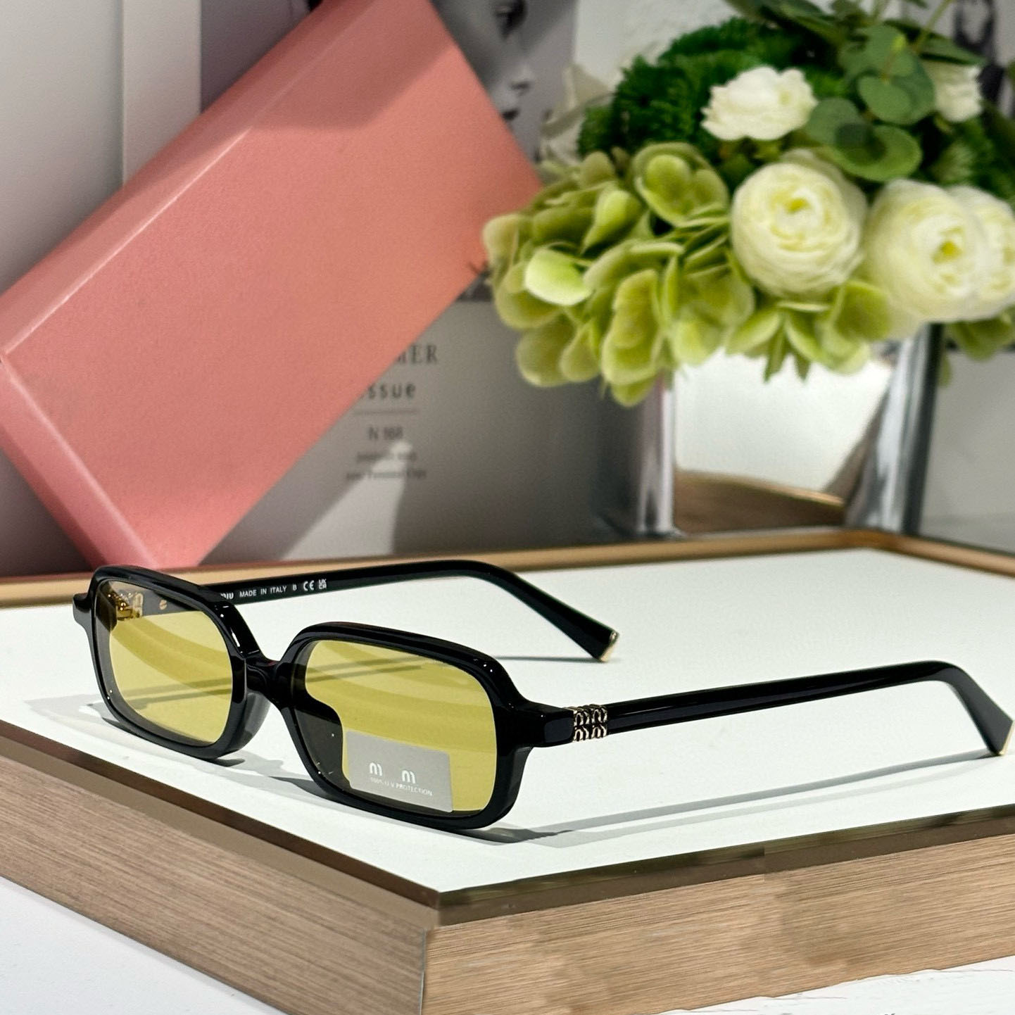 miummi Sunglasses Designer Sunglasses for women classic small face Rectangle Square fashion drive Travel photography trend gift glasses Beach shadin