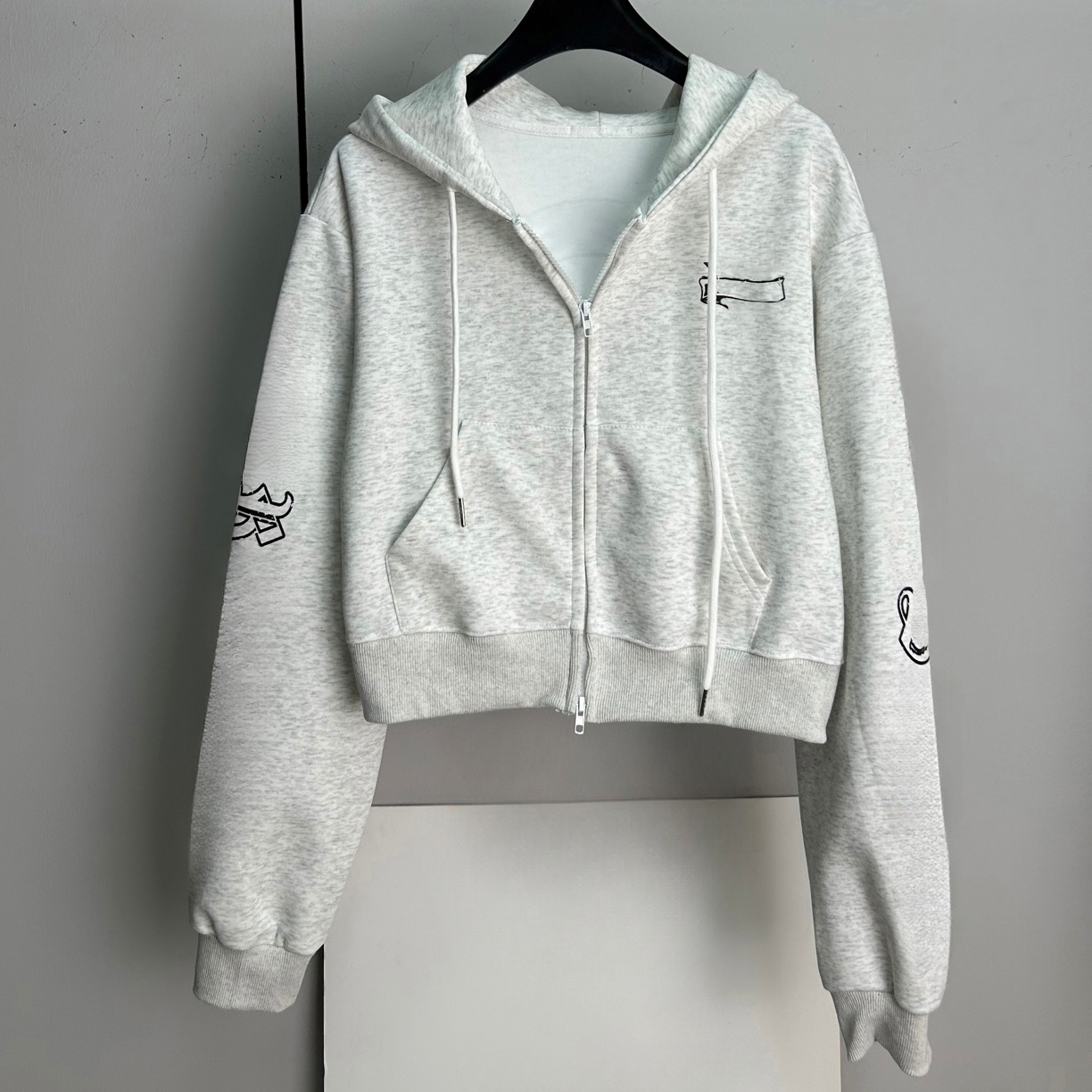 L19 Designer-style men's and women's letter print hooded sweatshirts Cropped zip-up cardigans Streetwear brand oversized tops