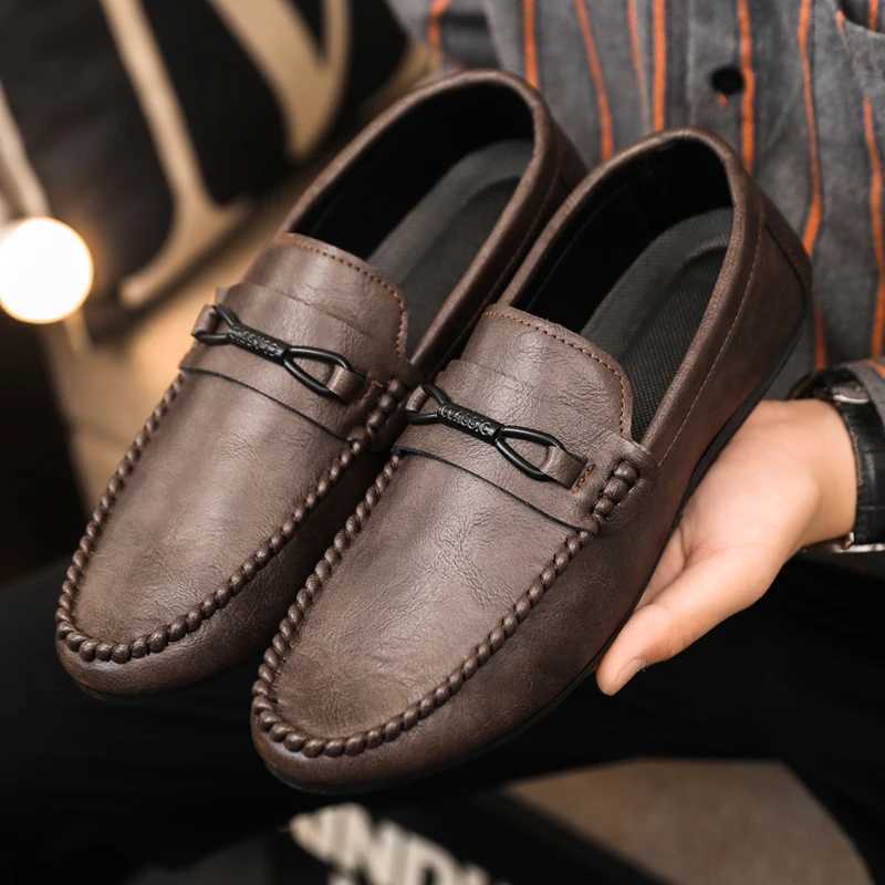 YRZL Mens Summer Shoes Breathable Loafers Lightweight Casual Shoes for Non Slip Walking Shoes Fashion Slip On Sneakers Big Size W251205