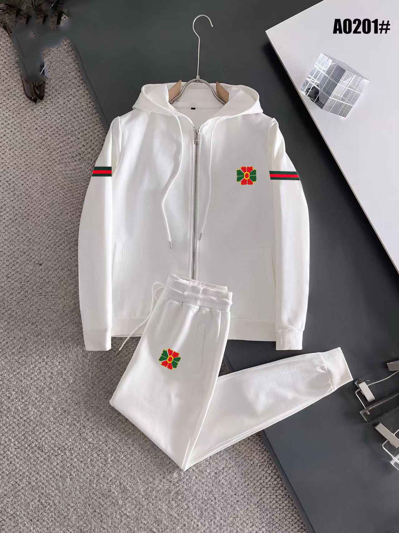 Men's Designer Tracksuits Sweatshirts Suits Sports Men Hoodies Jackets Coat woman high quality fashion Plush training suitAsian size sets M-XXX