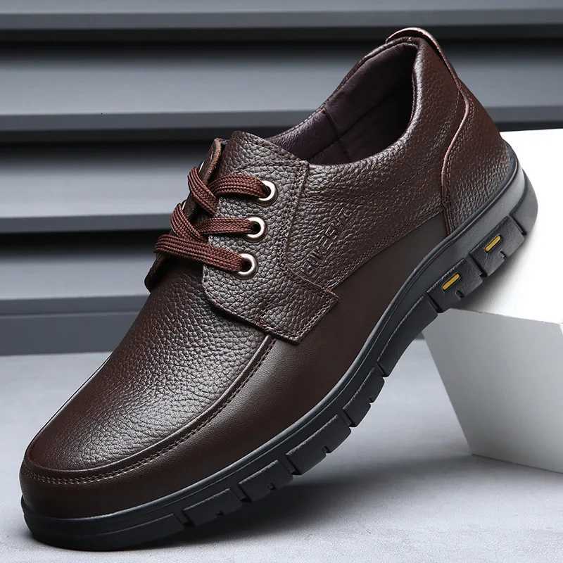 Hot Sale Men Genuine Leather Casual Shoes Soft Sole Walking Shoes Luxury Brand Middle-aged Old Man Dad Lightweight Loafers Shoes W251205
