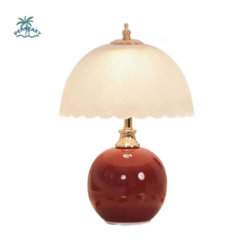 Lampe de Table en forme de bourgeon de fleur de Style crème, couvercle en verre branché, lampes de Table nordiques, Base en céramique, lampe de c