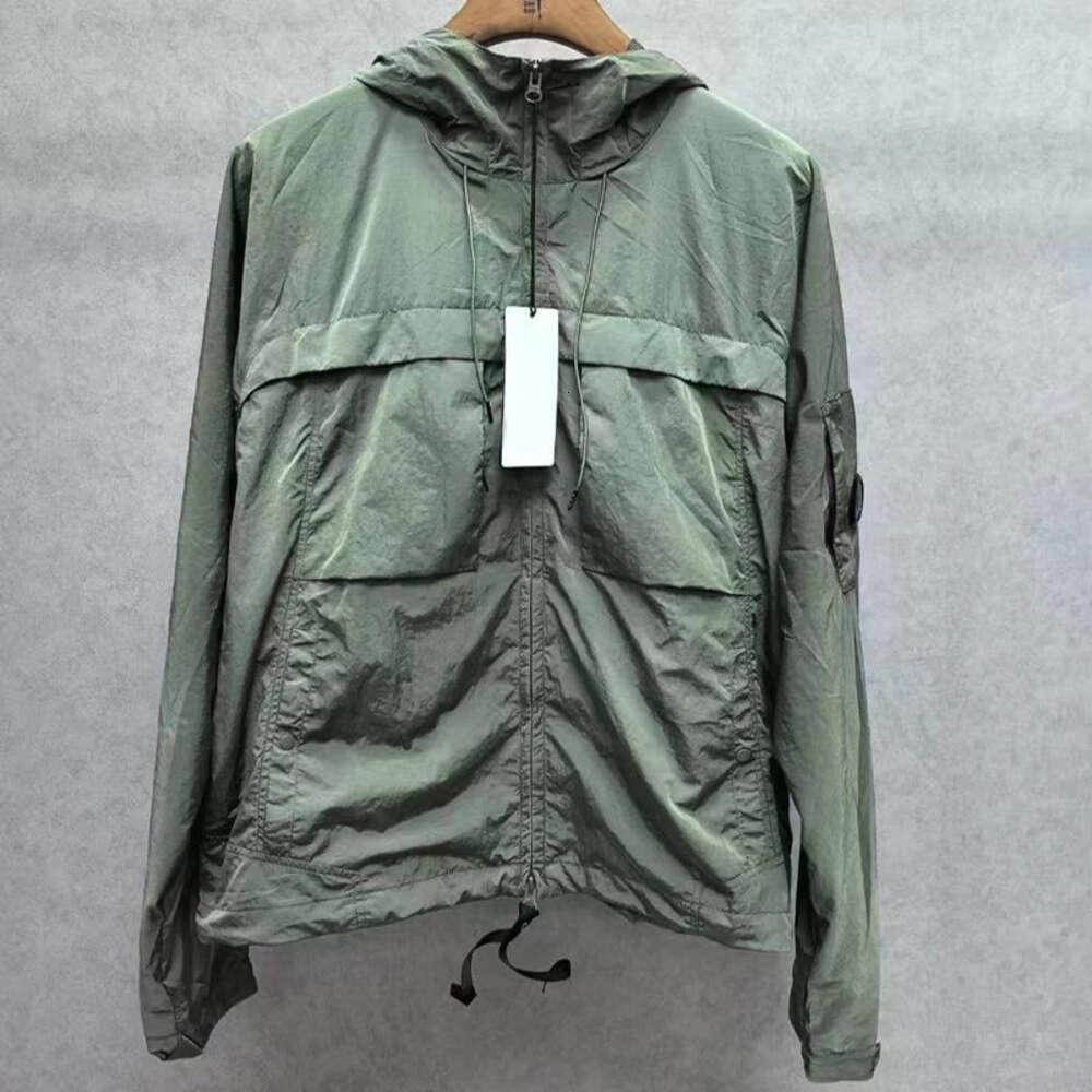 Company Jacket Designer Cpcompanyyyy Jacket Mens Casual Simple Windrunner Jacket Thin Sports Windbreaker Versatile Pocket Zip Up Hooded Hiking One L