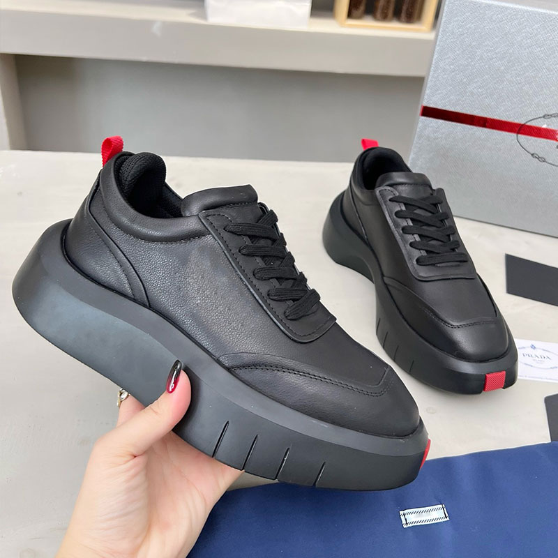 Baskets de luxe à lacets pour hommes et femmes, chaussures de course en cuir de vache, de styliste, semelle épaisse, chaussures décontractées, ba
