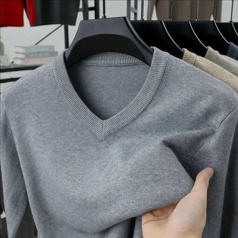 Pull en tricot à manches longues pour hommes automne hiver doux thermique chaud classique pull léger noir gris clair pull W251205