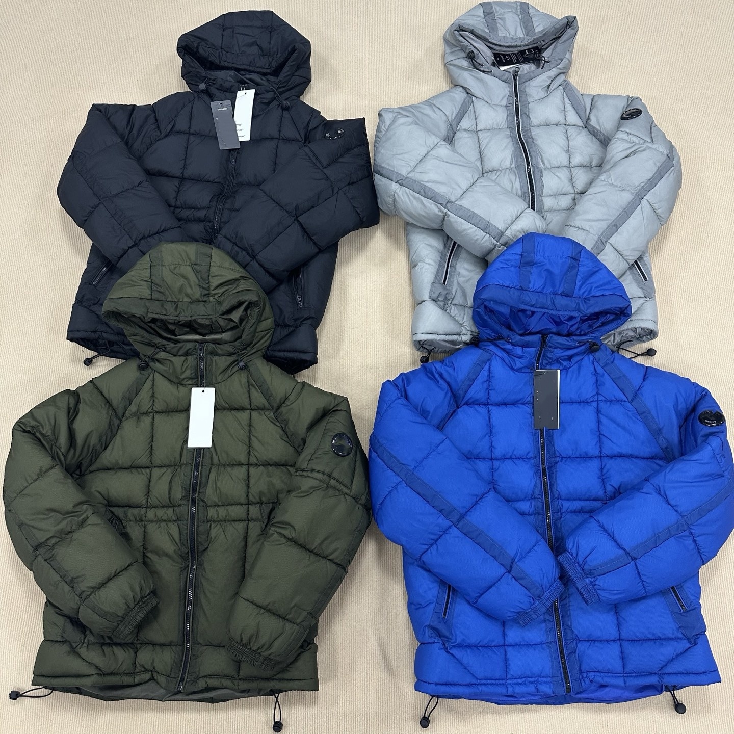 Veste de créateur Mens Puffer Doudoune Manteaux d'hiver à capuche anti-froid coupe-vent manteau chaud épaissi chaud à manches longues Parkas de h