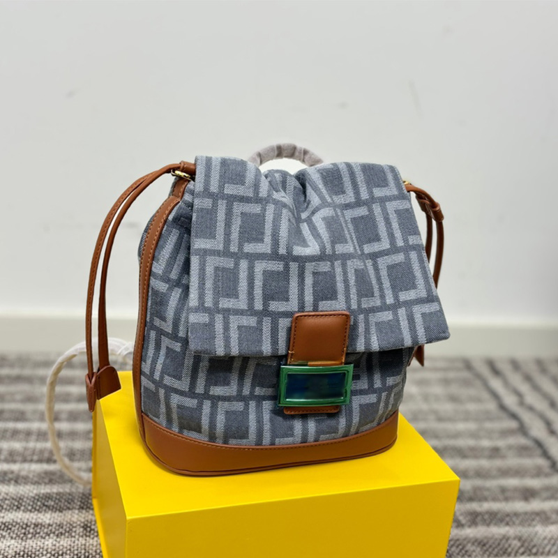 Backpacks designer casual feel large capacity backpack handbag bucket bag Luxury bag High quality retro fashionable Bag