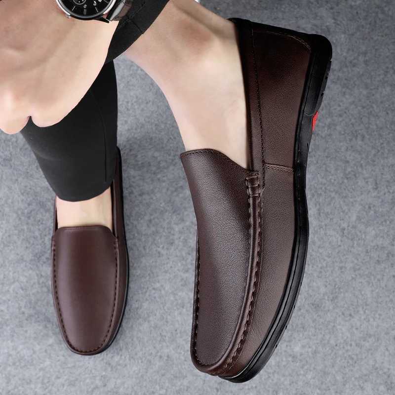 Genuine Leather Men Shoes Casual Luxury Brand Men Loafers Italian Moccasins Breathable Slip on Men Driving Shoes 2025 W251205