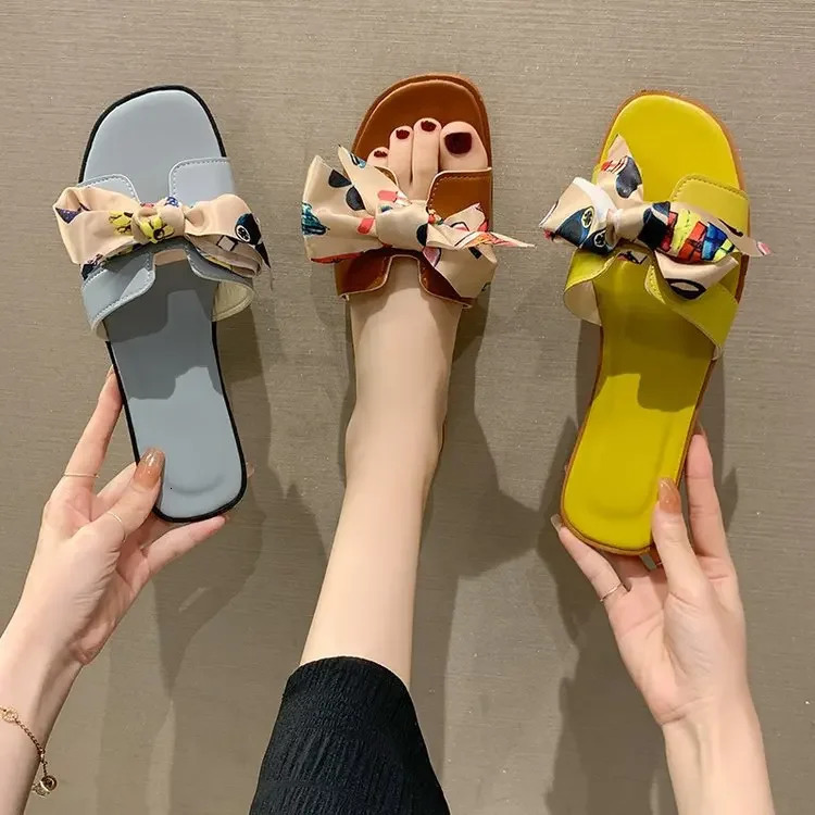 Colorful Ribbon Bow Flat Heel Sandals Womens Summer Style Outer Wear Floral Pattern One-Row Slippers Wholesale 251201