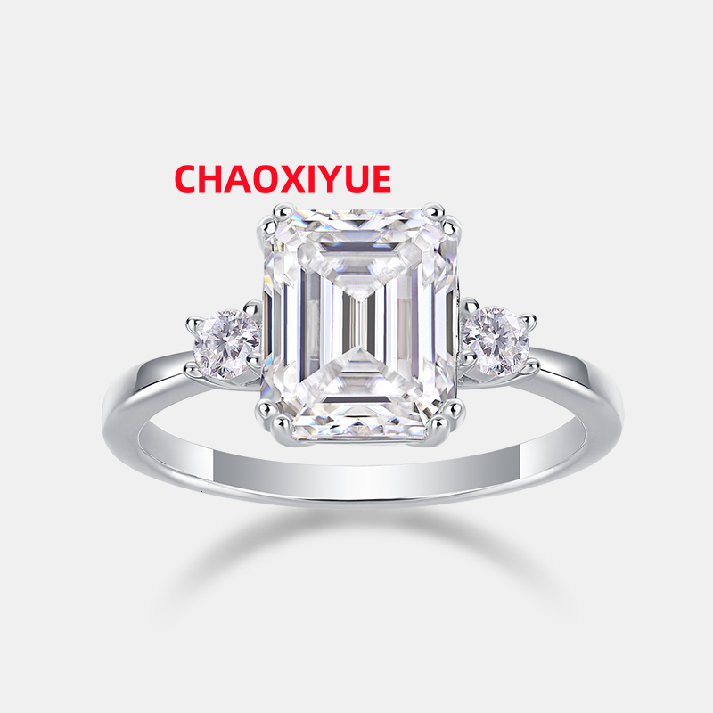 Wholesale Fine Jewelry Fashion Rhodium Plating 925 Sterling Silver Emerald Cut GRA 4ct Moissanite Engagement Ring for Women