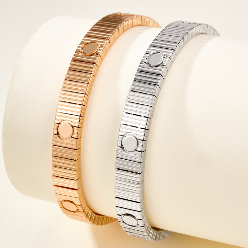 Top Quality Designer Collection Fashion New Style Men Lady Women Stainless Steel Engraved Initials Stripe Plated Gold Screw Love Unlimited Bracelet