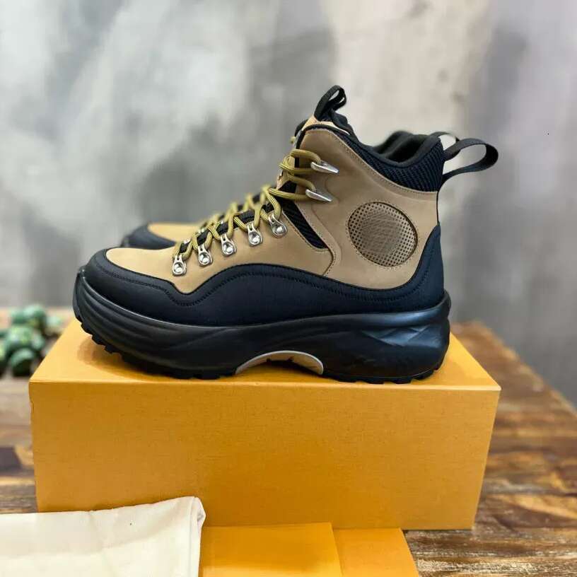designer mens Shoe luxury Discovery Ankle boot Man Daily Outfit Platform Lace-Up mesh leather high top Martin boots high-quality outdoors ski hike B