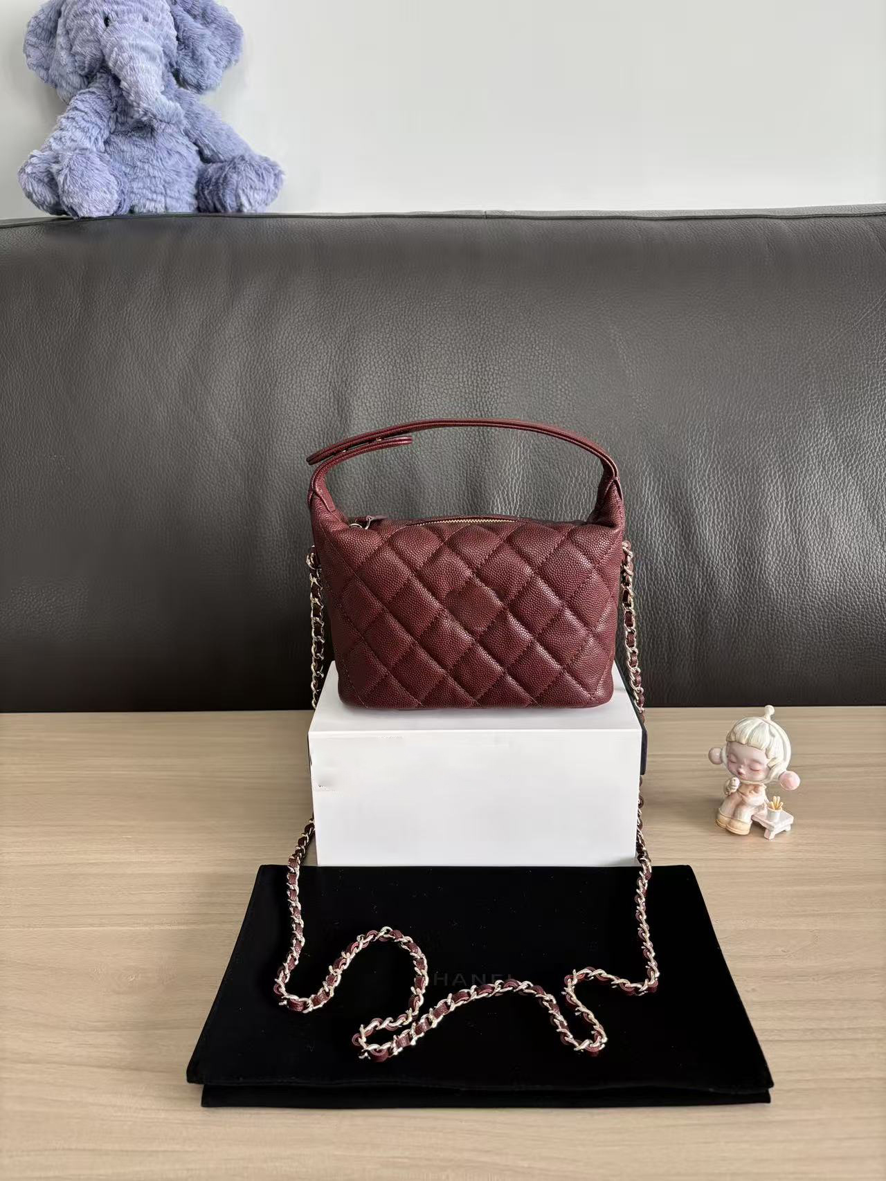 10A Top-Quality New Handbag, High-End Designer Fashion Bag, Handmade Togo Handle Bag, Popular Casual Luxury Crossbody Bag, Comes with Packaging Box