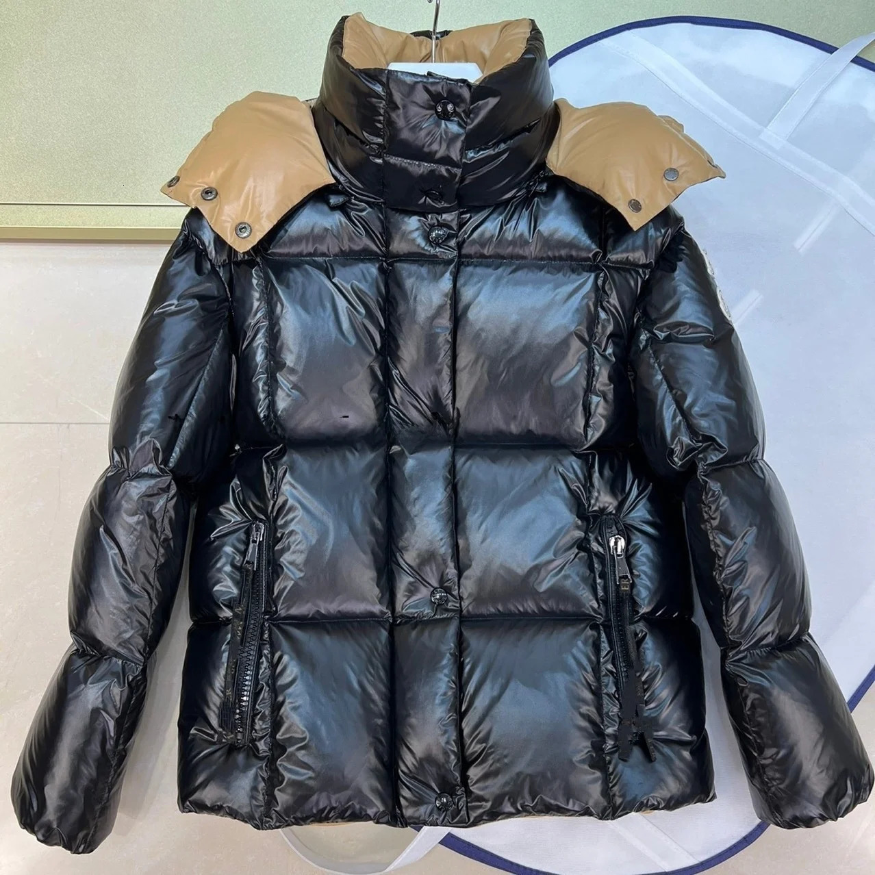 Version M Home Parana Short Bread Style down Jacket Womens Warmth Padded Coat White Duck Filling Thickened Pol 251204
