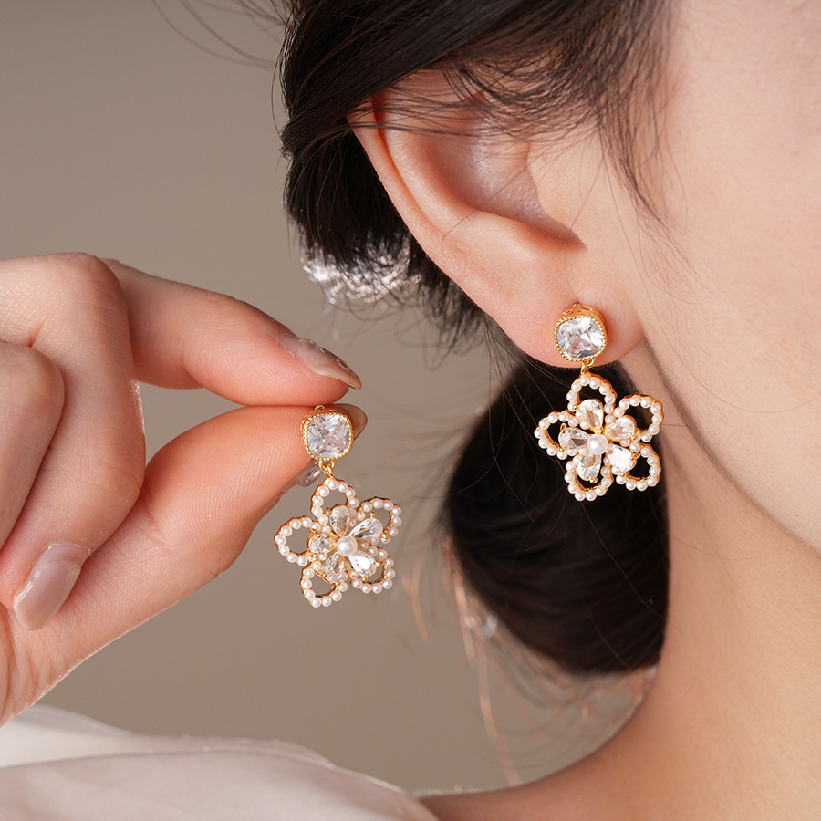 Real Gold Plated Silver Needle Zircon Flower Pearl Exquisite Elegant Versatile Earrings Light Luxury Niche Ear Jewelry-image-1087433259
