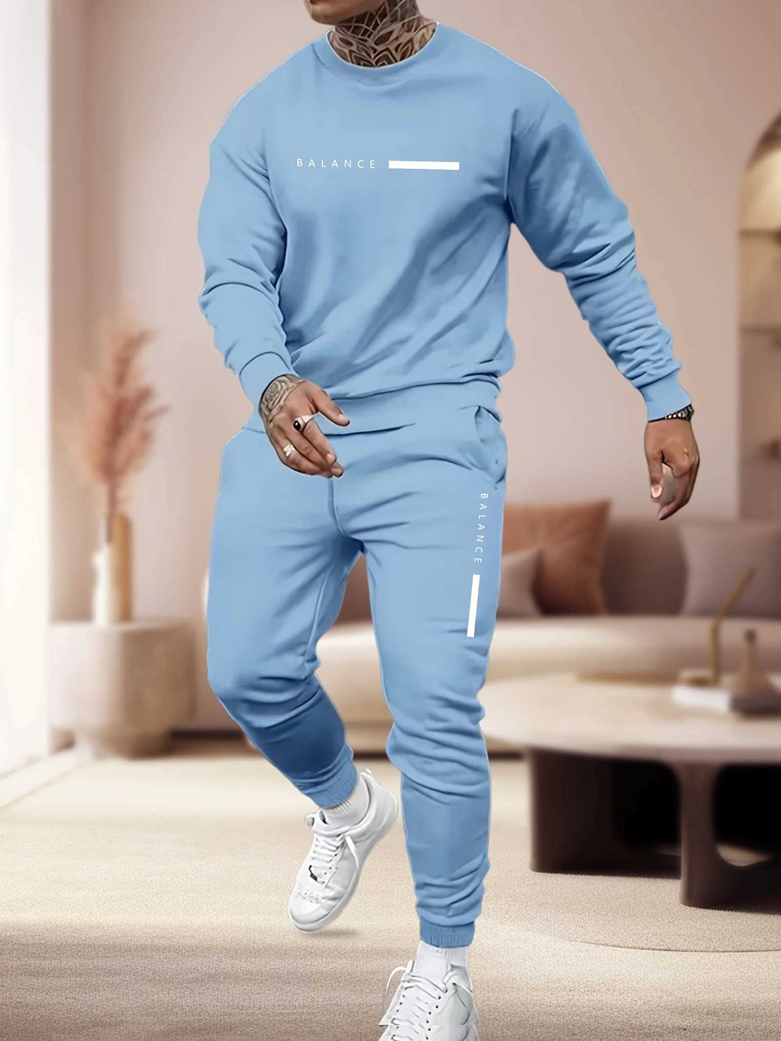 Le nouvel ensemble à capuche pour hommes pour le printemps et l'automne 2025 est une collection streetwear confortable et douce avec des imprimés