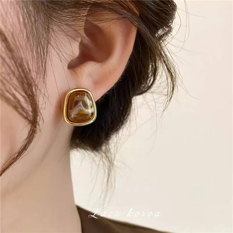 Boucles d'oreilles en ambre pour femmes, tendance européenne, nouveau Design de luxe, mode, Style rétro français, bijoux, accessoires cadeaux pou