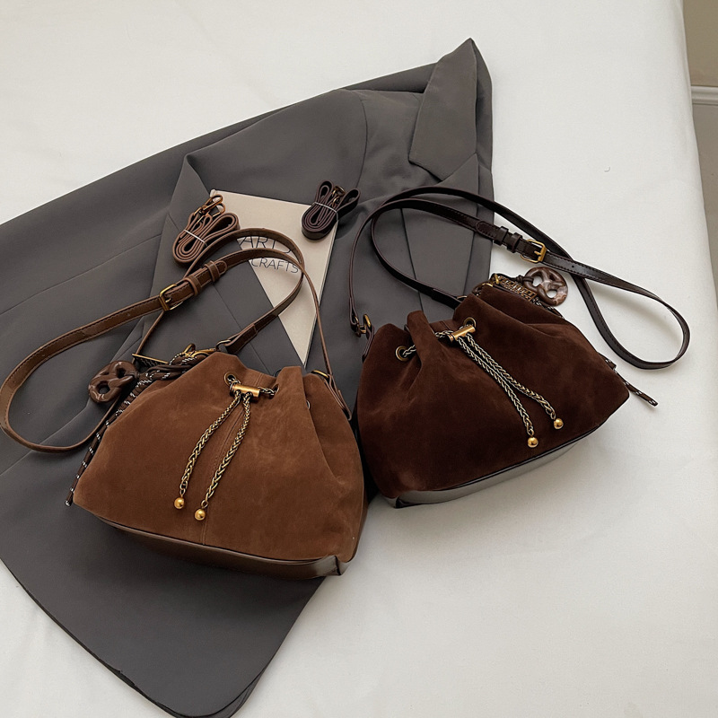 Livraison gratuite nouveau Vintage givré petit sac femmes mode sac à bandoulière sac seau doux 2025