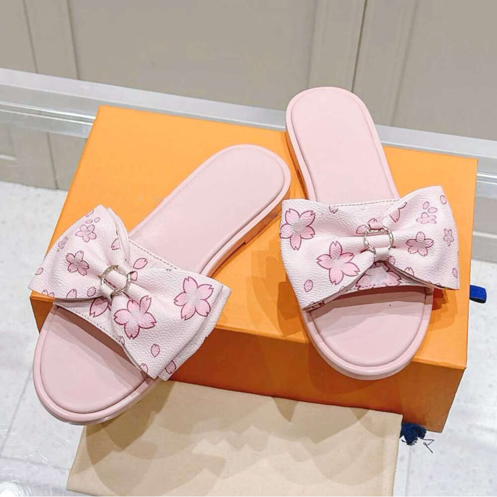 Pantoufle de créateur Summer Cherry Blossom Bow Slide Takashi Murakami Sandale de plage de luxe Rose Denim Lily Chaussure mule plate Sandale Femm