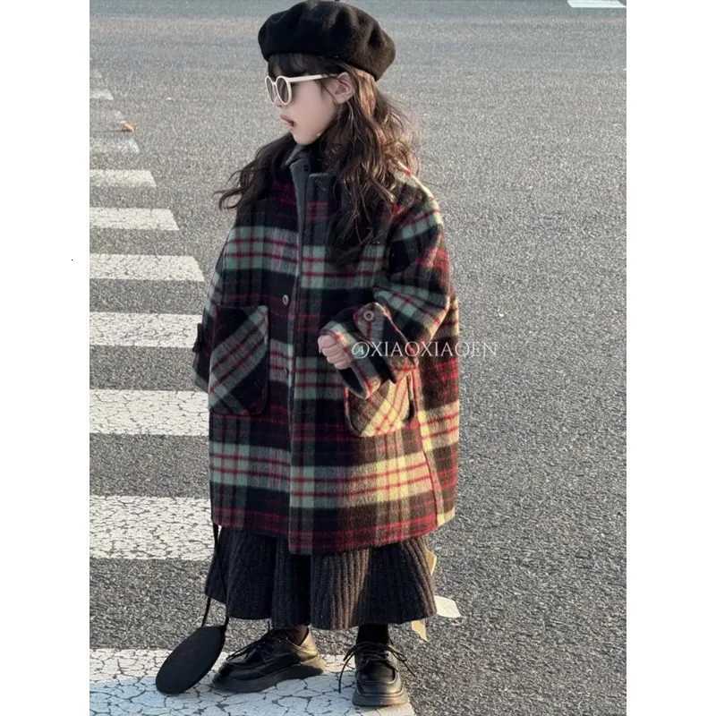 Korean Childrens Clothing Girls Woolen Coat 2025 New Autumn and Winter Baby Fashionable and High-end Long Plaid Coat Trend Y251206