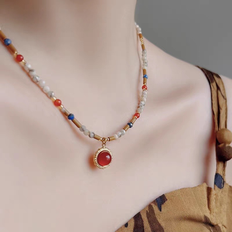 Nouveau collier Niche rétro rouge Agate pendentif bijoux en perles Dunhuang Style national pull clavicule chaîne pour femmes Original ddmynov