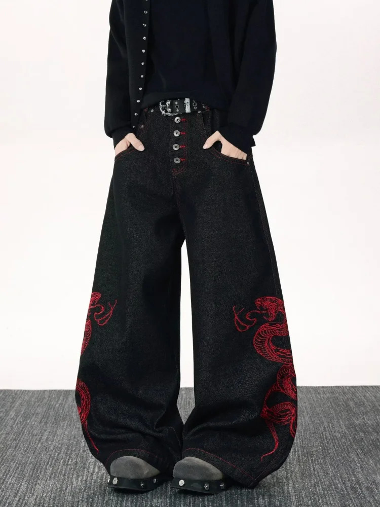 American Retro Y2K Streetwear Red Dragon Embroidery Black Baggy Jeans Pants For Men Clothing Wide Leg Gothic Long Trousers 251205