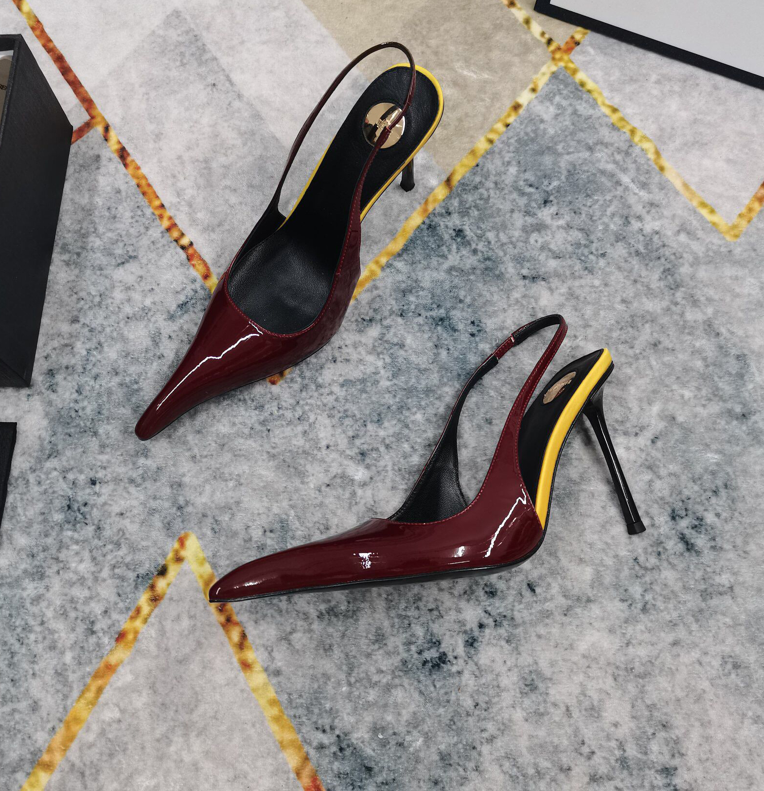Top Quality Apolline Slingback Pump For Woman Sandal Dress High Heels Sexy Curved Stiletto Heel Elongated Sexy Pointed Toe Wedding Party Brider Sand