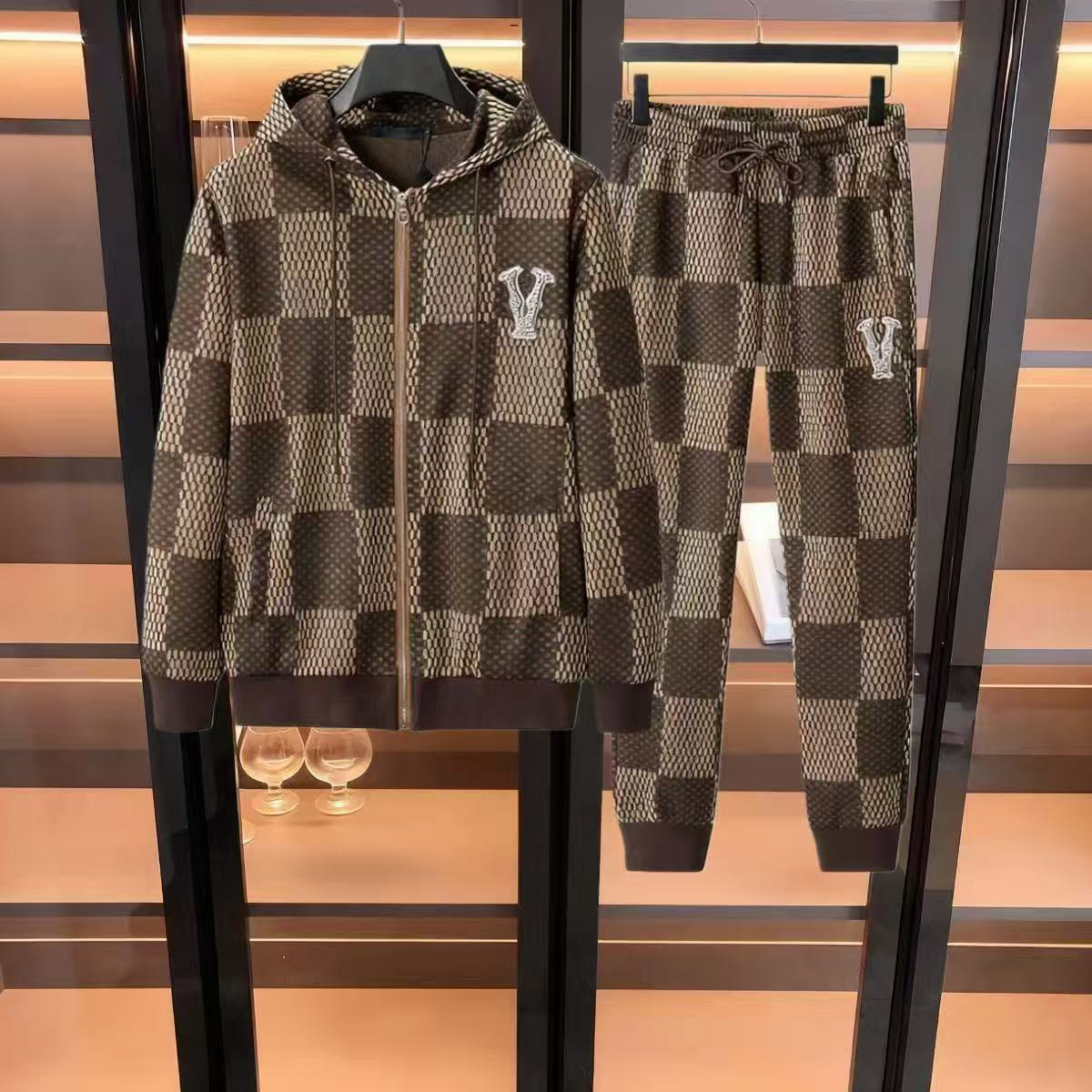 2026 Sweat à capuche Survêtement Designer Hommes Sweatsuits Pull à capuche Mens Tech Fleece Survêtement de luxe à manches longues Mode classique