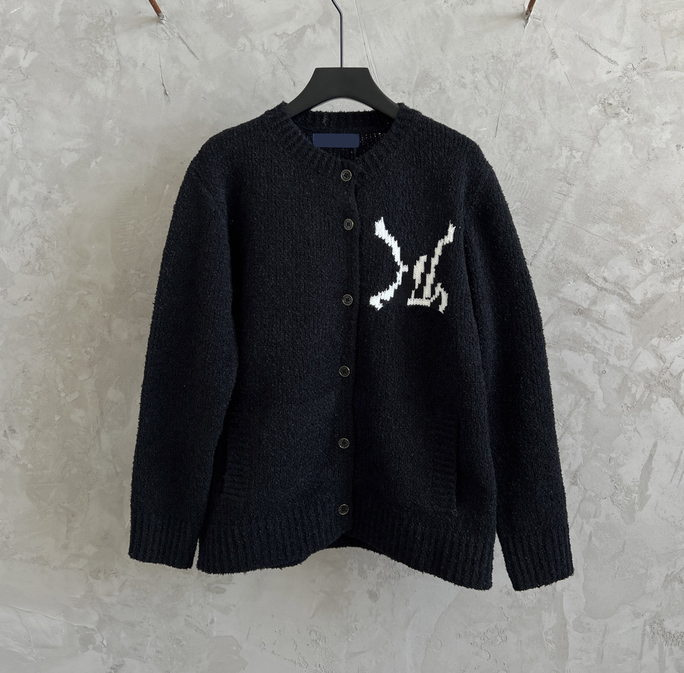 Sweats à capuche grande taille pour hommes Pull tricoté avec lettre jacquard en automne / hiver machine à tricoter acquard e Détail personnalisé