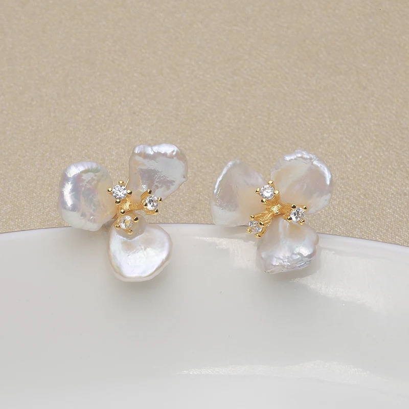 Boucles d'oreilles camélia en argent sterling 925 avec perles d'eau douce et pétales de perles baroques pour femmes EPA 251202