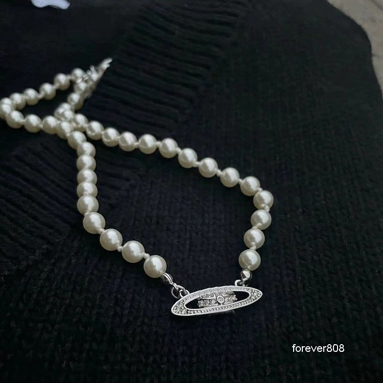 Colliers pendentifs Collier de perles pour dames avec pendentif de vaisseau spatial extraterrestre délicat ton argent bijoux de mode pour femmes