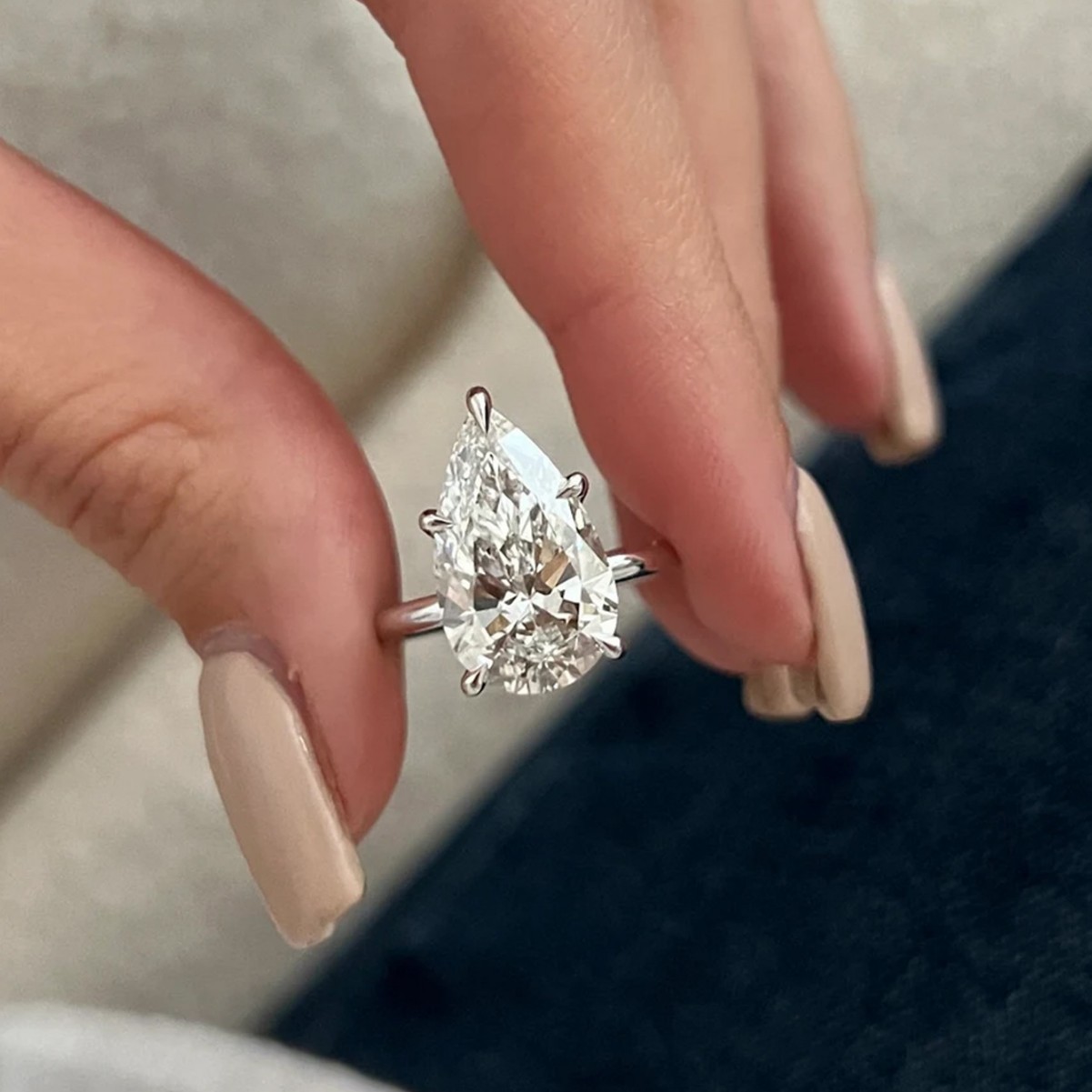 Choucong Geuine 100% 925 Sterling Silver Wedding Rings Simple Fashion Jewelry Water Drop Pear Cut Lab Moissanite Diamond Gemstones Women Bride Ring