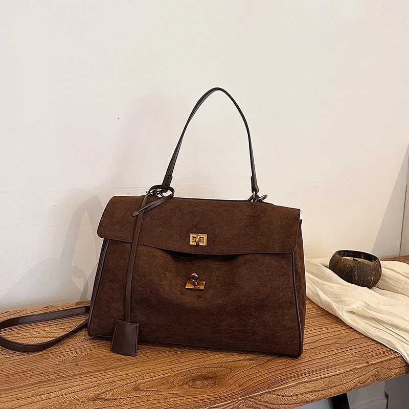 Light Luxury Vintage Tote Bag Popular New European America Large-capacity Shoulder Bag High-quality Pu Suede Matte Crossbody BagXJ251206
