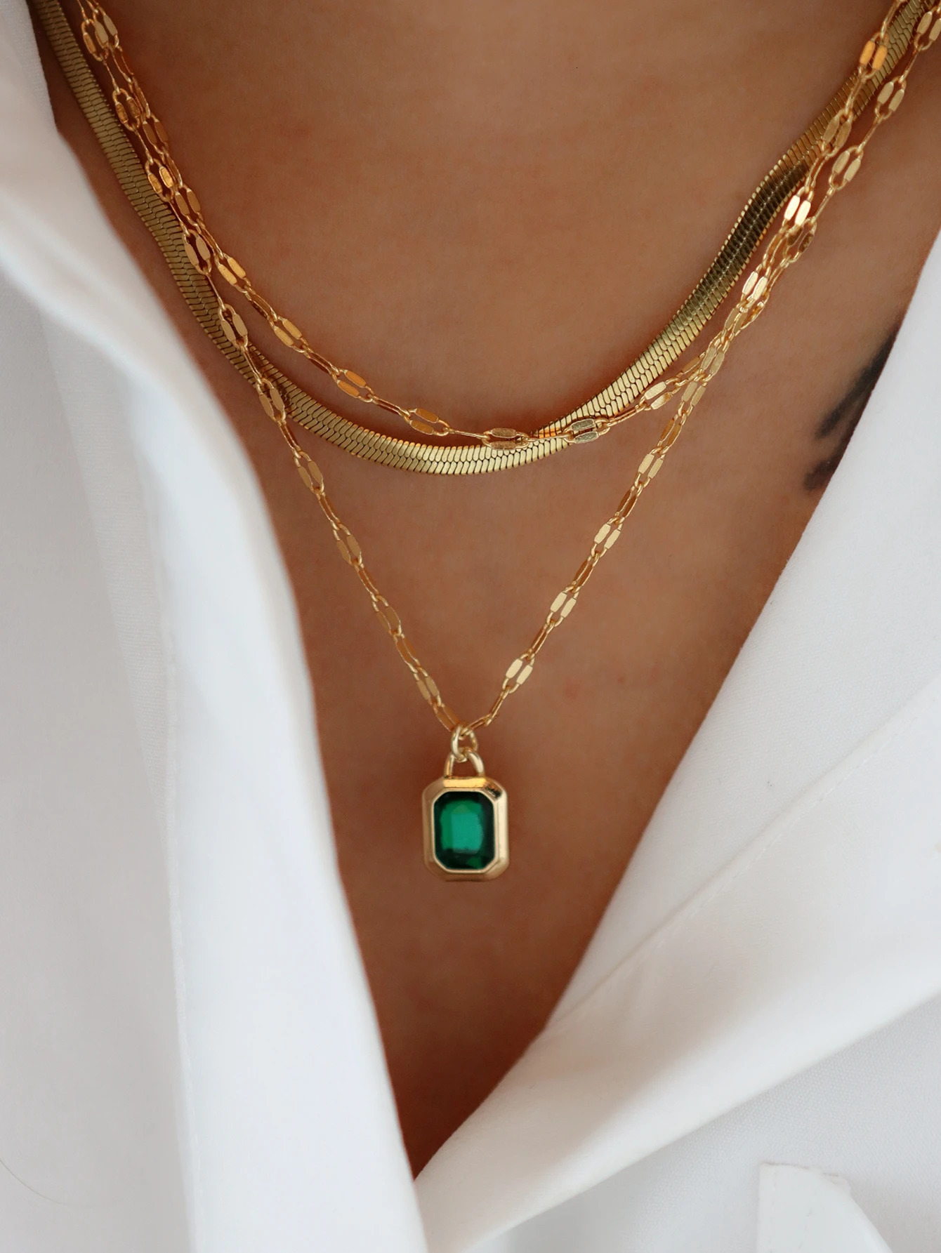 2PCS Rétro Carré Vert Cube Zircone Pendentif En Acier Inoxydable Plat Serpent Chaîne Collier Ensemble Femmes Quotidien Date Fête Bijoux 251204