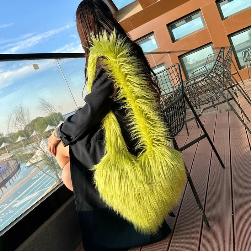 Sweet Heart Womens Faux Fur Shoulder Bags Long Plush Ladies Love Messenger Bag Winter Female Fluffy Tote Handbags Purse 251202