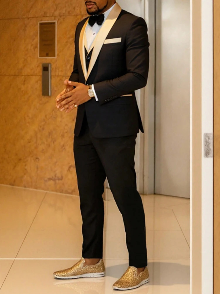 Costume trois pièces pour hommes, comprenant un ensemble de costume ajusté de smoking, une veste de costume, un gilet et un pantalon adaptés aux