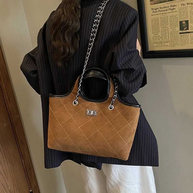 SY6054 Sac à bandoulière élégant en cuir suédé exquis et polyvalent 2025 automne et hiver nouveau style sac fourre-tout à mainXJ251206