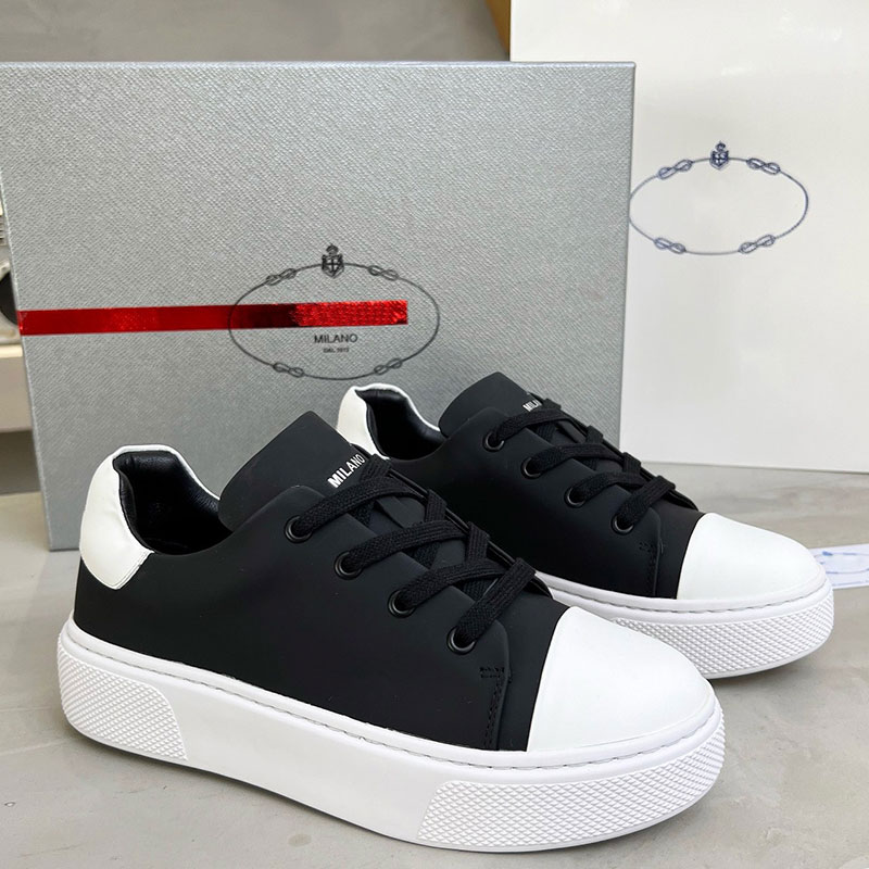 Daim Re Nylon Baskets Hommes Femmes Soie Épaisse Peau De Vache Réparation Chaussures Casual Designer Mode Chaussure De Course En Peau De Mouton C