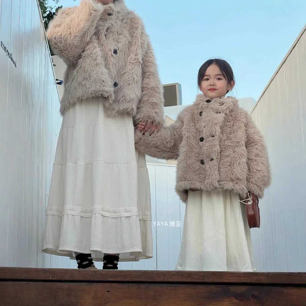 Manteau en fausse fourrure pour filles, automne et hiver 2025, nouveau manteau court chaud intégré à Double boutonnage en fourrure pour filles co