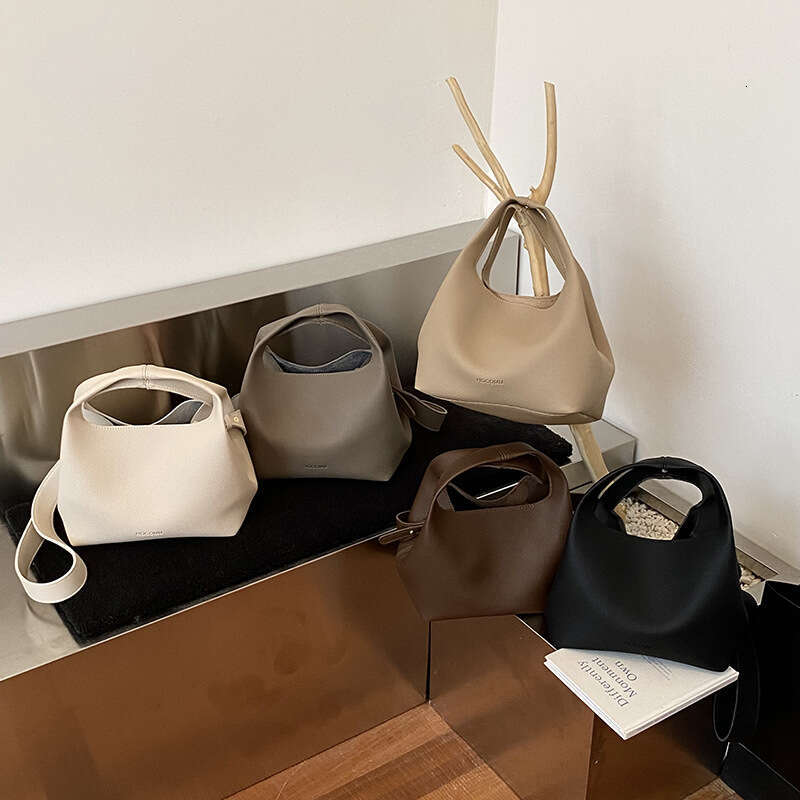 Niche Design Simple Handheld Bucket for Women New High-end Retro Versatile Shoulder Crossbody Bag