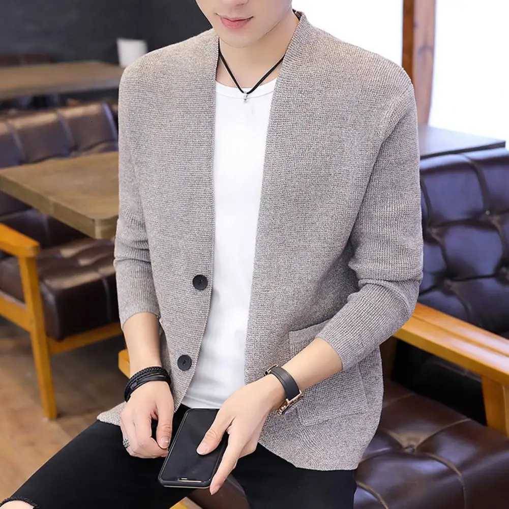 Pull tricoté pour hommes, manteau élégant en tricot avec coupe ajustée, tissu doux et chaud, poches élégantes pour les saisons d'automne et d'hiv